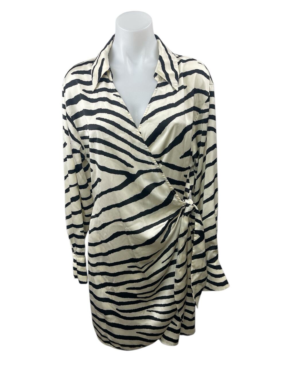 H&M Women's White Black Silky Satin Zebra Print Long Sleeve Mini Wrap Dress Sz M